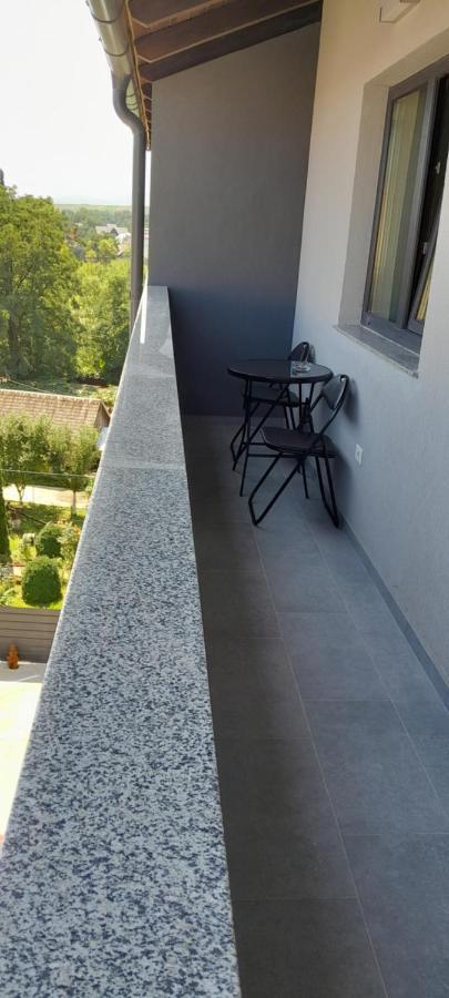 Apartament 3 Camere, Targu Neamt Et4 외부 사진